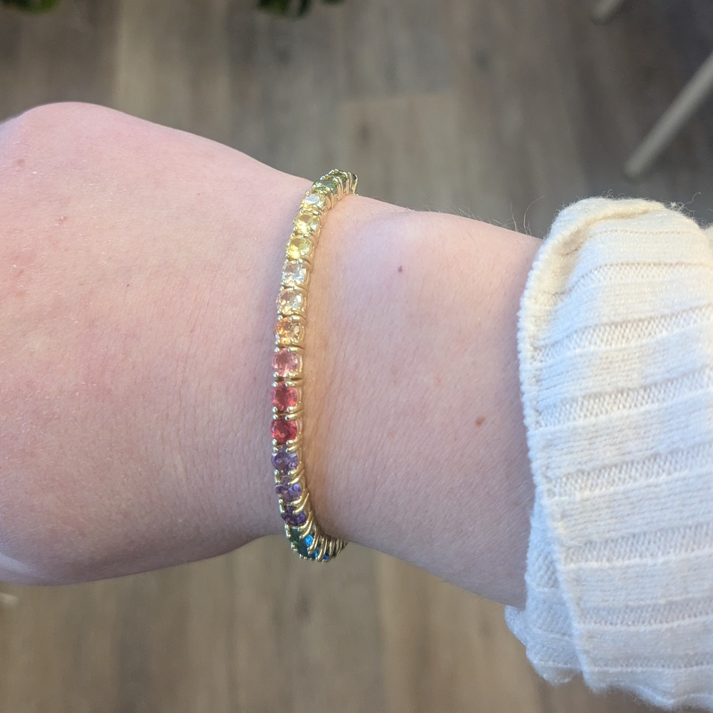 Multicolor Gradient Bracelet - Picture 3 of 6